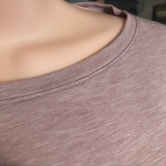 Yoga Top​ - Picture 2 of 7